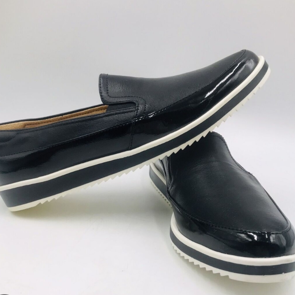 New Naturalizer Navy Patent Leather Slip-On Shoes